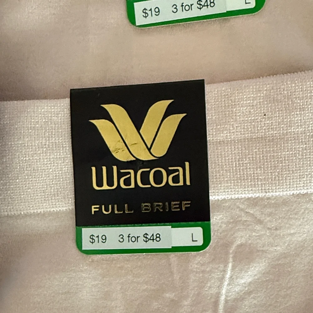 Four Wacoal High-Waisted Panties in Navy Denim Blue and Blush - Picture 2 of 7